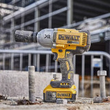 Гайкокрут ударний акумуляторный безщітковий DeWALT (DCF897NT)