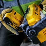 Ліхтар світлодіодний, акумуляторний, DeWALT (DCL077)