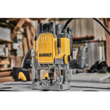 Фрезер мережевий DeWALT 2300Вт (DWE625)