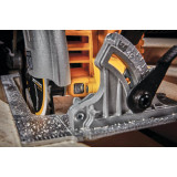 Пила дискова акумуляторна безщіткова DeWALT 18В, 190x30 мм (DCS573NT)