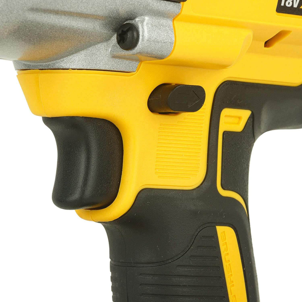 Гайковерт ударный аккумуляторный бесщеточный DeWALT 950 Hм (DCF899N) Гайковерт ударный аккумуляторный бесщеточный DeWALT 950 Hм (DCF899N)