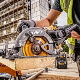 Пила дискова акумуляторна безщіткова DeWALT 54В, 190мм (DCS577N)