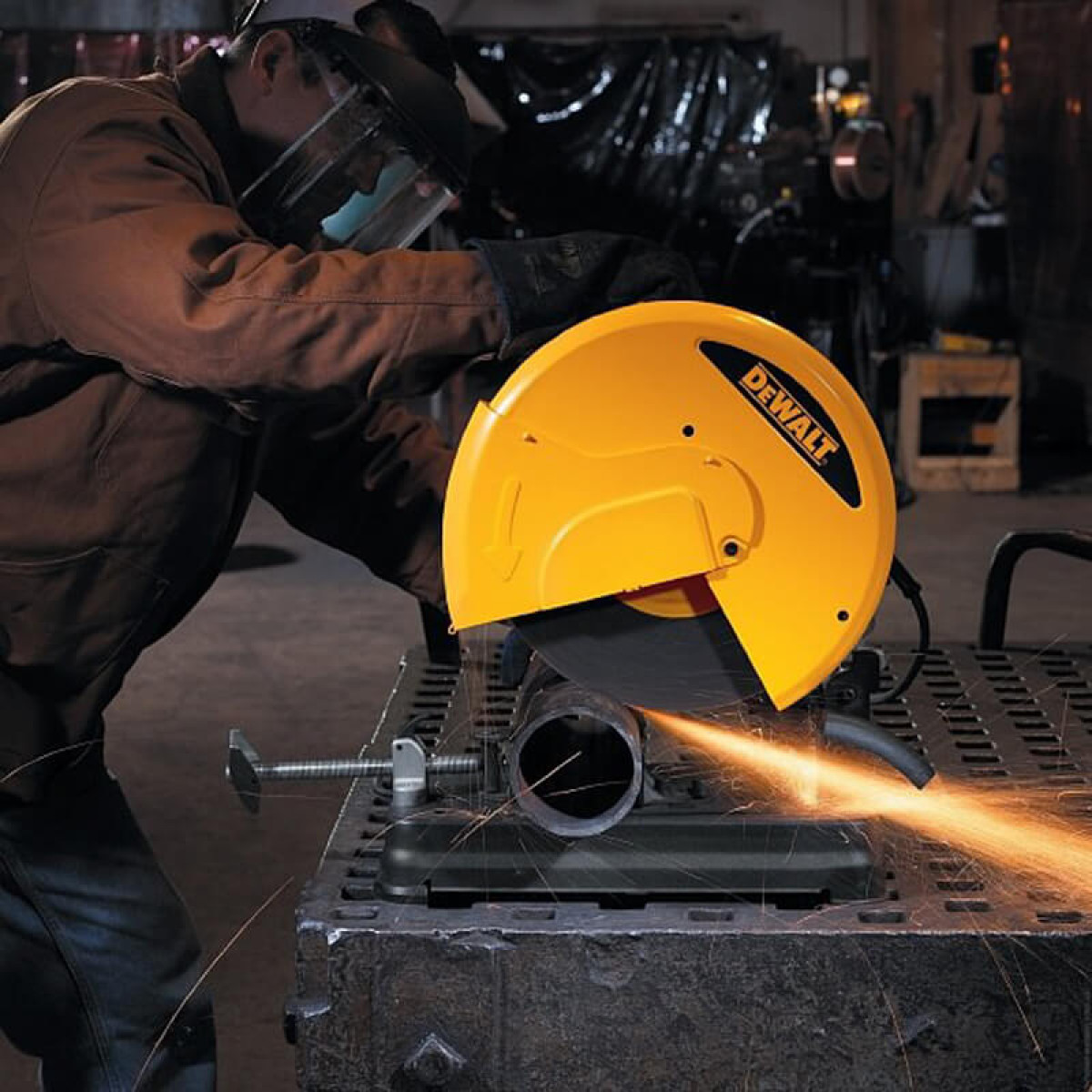 Пила монтажна мережева DeWALT 2300Вт, 355 мм (D28730) Пила монтажна мережева DeWALT 2300Вт, 355 мм (D28730)