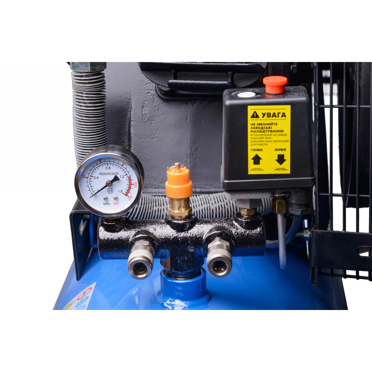 Компрессор воздушный EnerSol 120л, 12.5бар, 670л/мин (ES-AC670-120-3PRO) Компрессор воздушный EnerSol 120л, 12.5бар, 670л/мин (ES-AC670-120-3PRO)