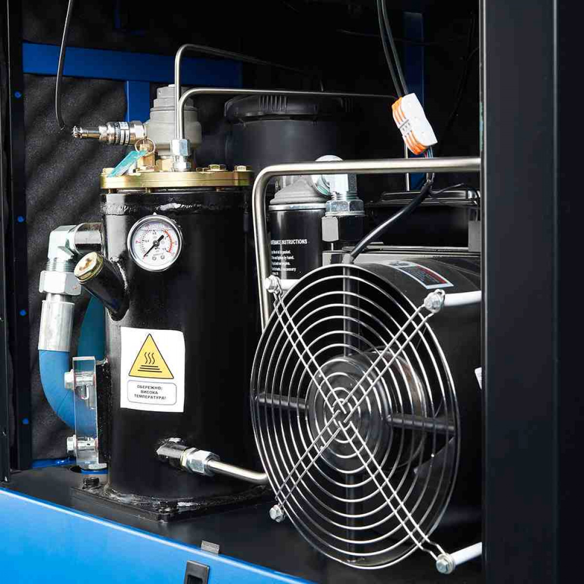 Компрессор воздушный винтовой EnerSol 100л, 10 бар, 560л/мин (ES-AC560-100-1SS) Компрессор воздушный винтовой EnerSol 100л, 10 бар, 560л/мин (ES-AC560-100-1SS)