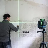 Лазерный нивелир Bosch Professional GLL 12V-100-33 CG, 3 × 360°, зеленый луч, 30/100 м (0601065400)