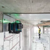 Лазерный нивелир Bosch Professional GLL 80-33 G, 3 × 360°, зеленый луч, 30/80 м, АКБ, держатель LB 10, кейс (0601065501)