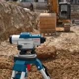 Оптический нивелир Bosch Professional GOL 26 D в кейсе, увеличение 26× (0601068000)