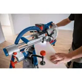 Пила торцовочная аккумуляторная Bosch GCM 18V-216 D Professional без АКБ и ЗУ, Ø216 мм (0601B51000)