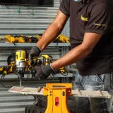 Дрель-шуруповерт аккумуляторная бесщеточная DeWALT DCD991P2