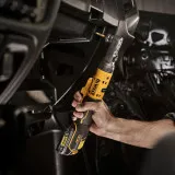 Гайкокрут кутовий, ключ-храповик, акумуляторний, безщітковий DeWALT + 2 акумулятори, зарядний пристрій (DCF500L2G)