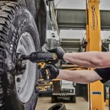 Гайкокрут ударний акумуляторний безщітковий DeWALT + 2 акумулятори, зарядний пристрій (DCF900P2G)