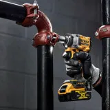 Гайковерт ударный аккумуляторный бесщёточный DeWALT DCF922NT