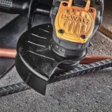 Шліфмашина кутова (болгарка) акумуляторна безщіткова DeWALT, 2-позиційна рукоятка, безключовий кожух, кейс TSTAK (DCG409VSNT)