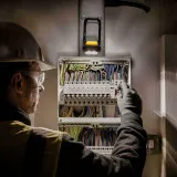 Фонарь светодиодный аккумуляторный DeWALT DCL182
