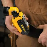 Фонарь светодиодный аккумуляторный DeWALT DCL510N