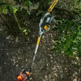 Высоторез аккумуляторный бесщёточный со штангой DeWALT DCMPS567N