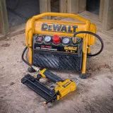 Компресор повітряний DeWALT 6 л, Mini Roll Cage, 8 бар (DPC6MRC)