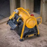 Компресор повітряний DeWALT 6 л, Mini Roll Cage, 8 бар (DPC6MRC)