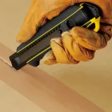 Ніж сегментний 18мм TAJIMA Driver Cutter DC560YB, автоматичний фіксатор (DC560Y-EUR)