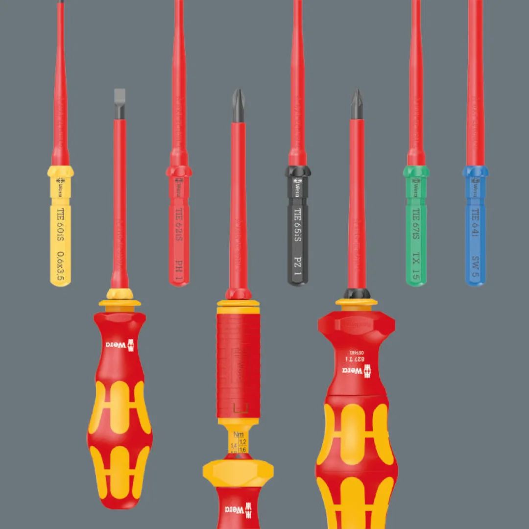 Отвертка с сменными насадками WERA Kraftform Kompakt VDE 16 Universal 1 TIE (05006607001)