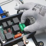 Перчатки монтажные Wurth TOUCH ESD, полиуретан покрытие, р.9 (0899404419)