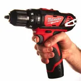 Аккумуляторная дрель-шуруповерт, крут. мом 40 Нм, MILWAUKEE M12 BPD-202C (4933441940)