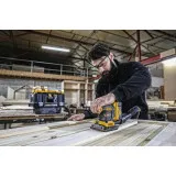 Шліфмашина вібраційна акумуляторна DeWALT, 18 В, підошва 115х108 мм (DCW200P2)