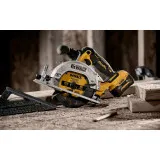 Пила дискова акумуляторна безщіткова DeWALT 12В, 140x20 мм (DCS512N)
