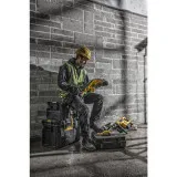Пістолет цвяхозабивний акумуляторний безщітковий DeWALT, 18 В, кріплення 13 - 57 мм, магазин 33 шт. (DCN890P2)