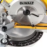 Пила настільна мережева DeWALT, 1800 Вт, диск 216 мм, різ 60 мм (DWS777)