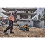 Вібраційна плита прямохідна акумуляторна DeWALT POWERSHIFT (DCPS7154N)