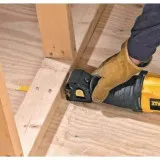 Пила шабельна мережева DeWALT, 1100 Вт, хід 29 мм (DWE305PK)
