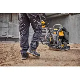 Вібраційна плита прямохідна акумуляторна DeWALT POWERSHIFT (DCPS7154N)