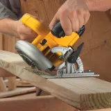 Пила дискова мережева DeWALT 1600 Вт, 190х30 мм (DWE575K)