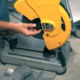 Пила монтажна мережева DeWALT 2200Вт, 350 мм (D28715)