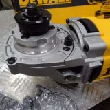Шліфмашина кутова - болгарка мережева DeWALT, 2200 Вт, диск 230 мм (DWE494)