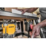 Фрезер мережевий DeWALT 2300Вт (DWE627KT)