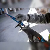 Пила сабельная аккумуляторная Bosch Professional GSA 185-LI без АКБ и ЗУ с 2 пильными полотнами, 18 В, пропил до 230 мм (06016C0020)