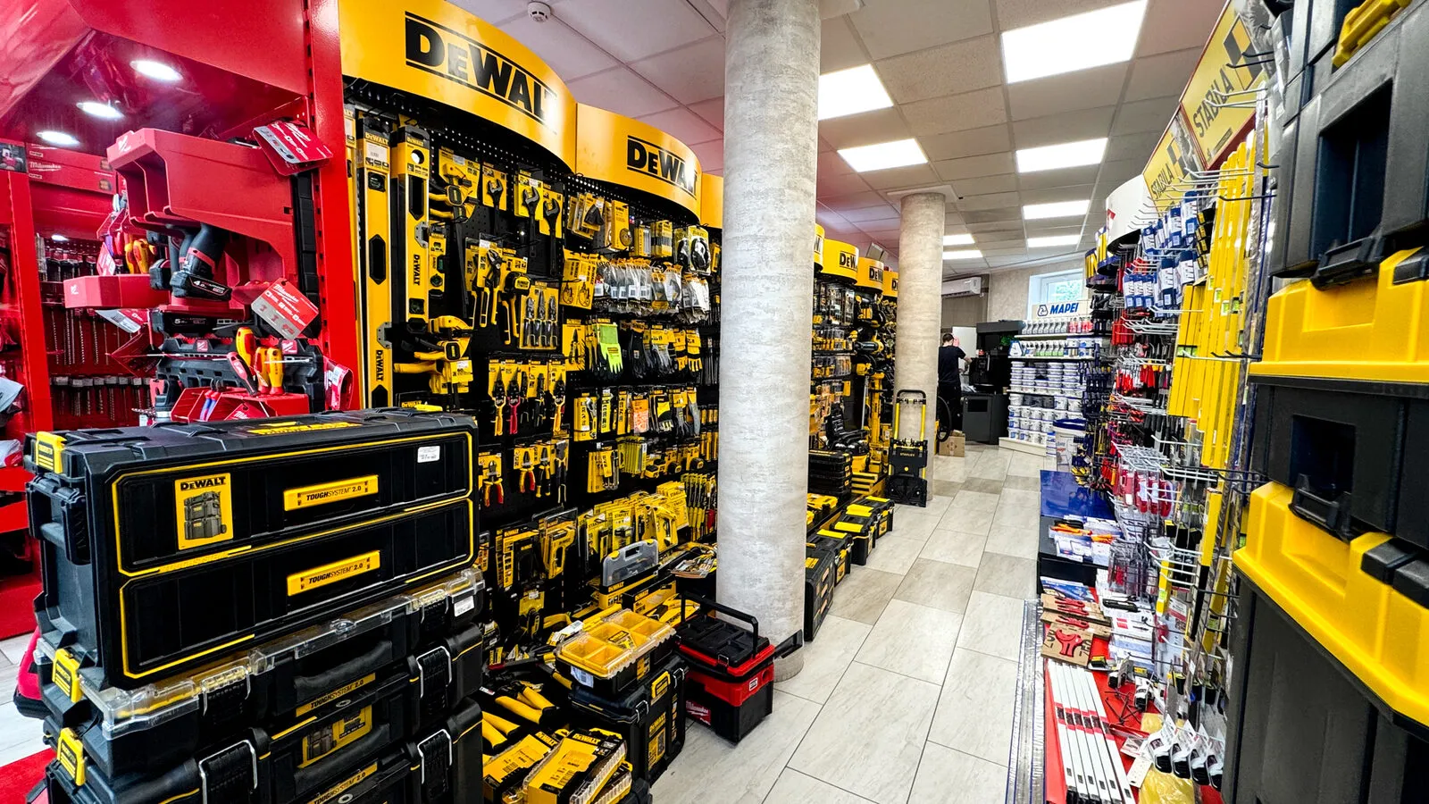 Synergy Tools showroom 11