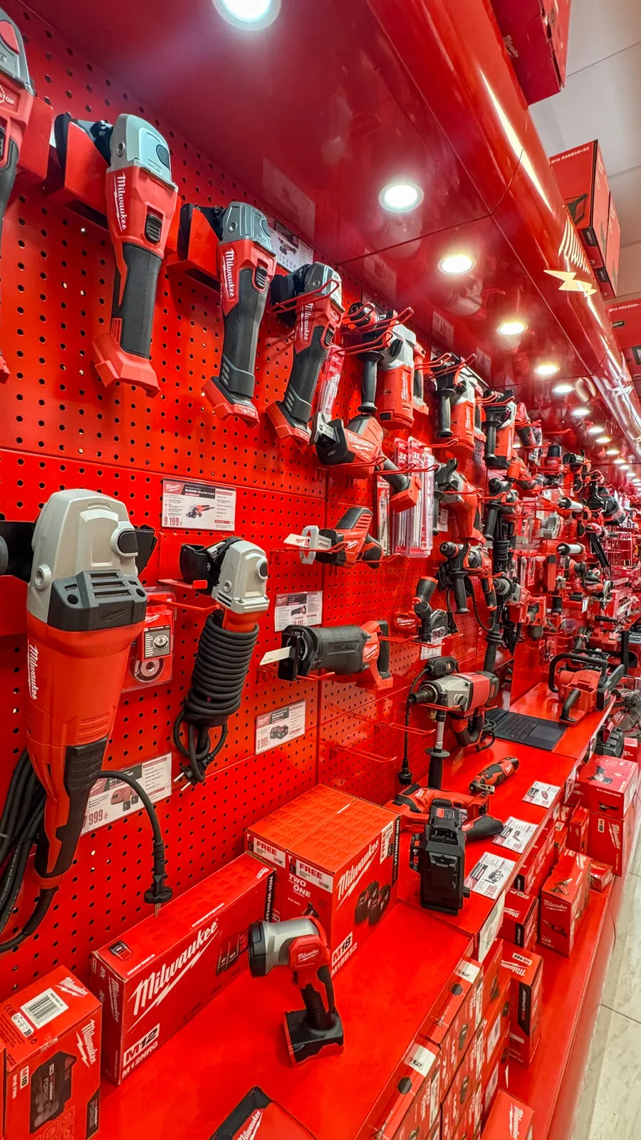 Synergy Tools showroom 7