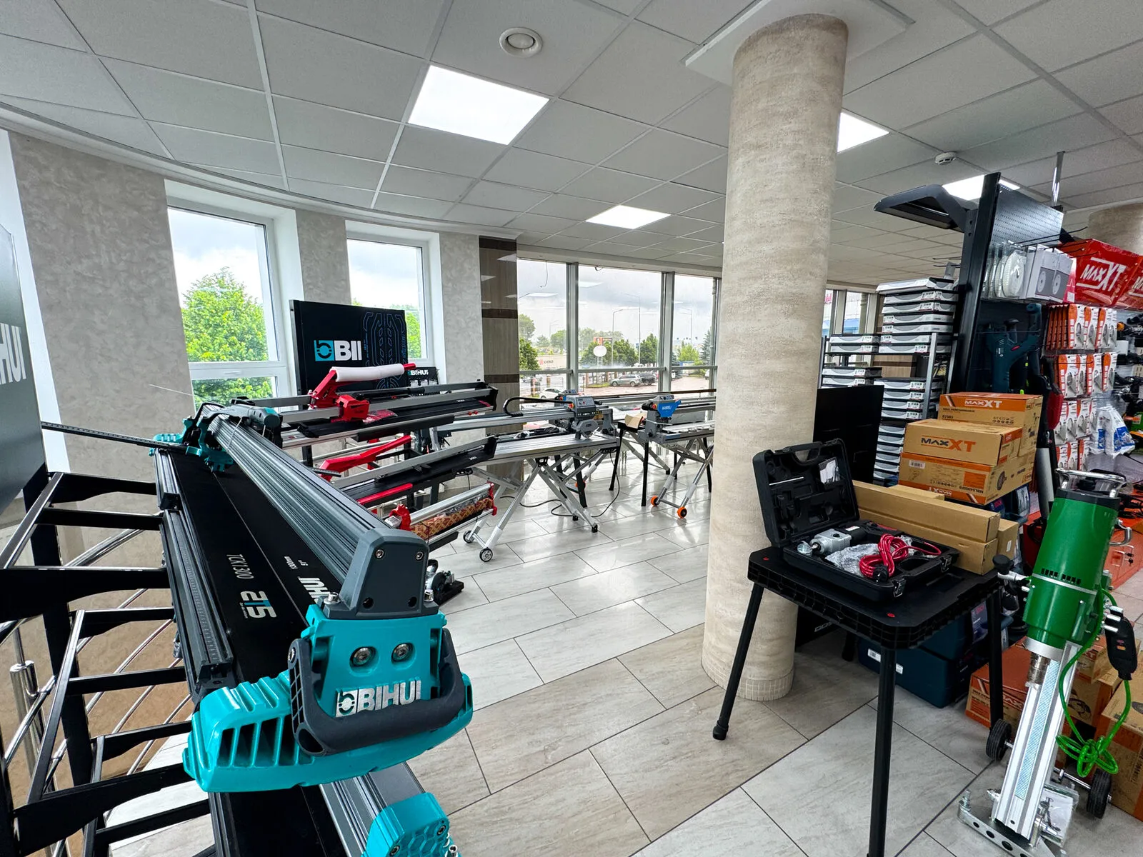 Synergy Tools showroom 16